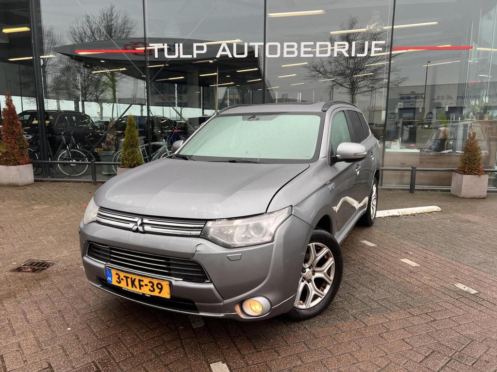 Mitsubishi Outlander 2.0 PHEV Instyle Lees tekst!, Zwart, 4 cilinders, Bedrijf, Vierwielaandrijving
