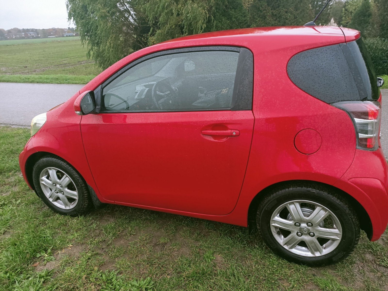 Toyota IQ 1.0 2010 114.000dk, 4 stoelen, Handgeschakeld, 3 cilinders, Geïmporteerd