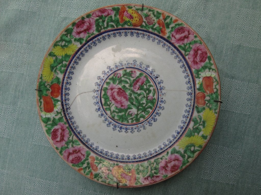 Antiek Famille Jaune Rose Wandbord 22,7 cm Gekramd, Ophalen of Verzenden