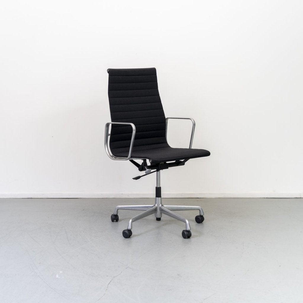 Vitra EA 119 Bureaustoel Zwart Hopsak - Aluminium, Niet ingevuld, Zo goed als nieuw, Niet ingevuld, Niet ingevuld