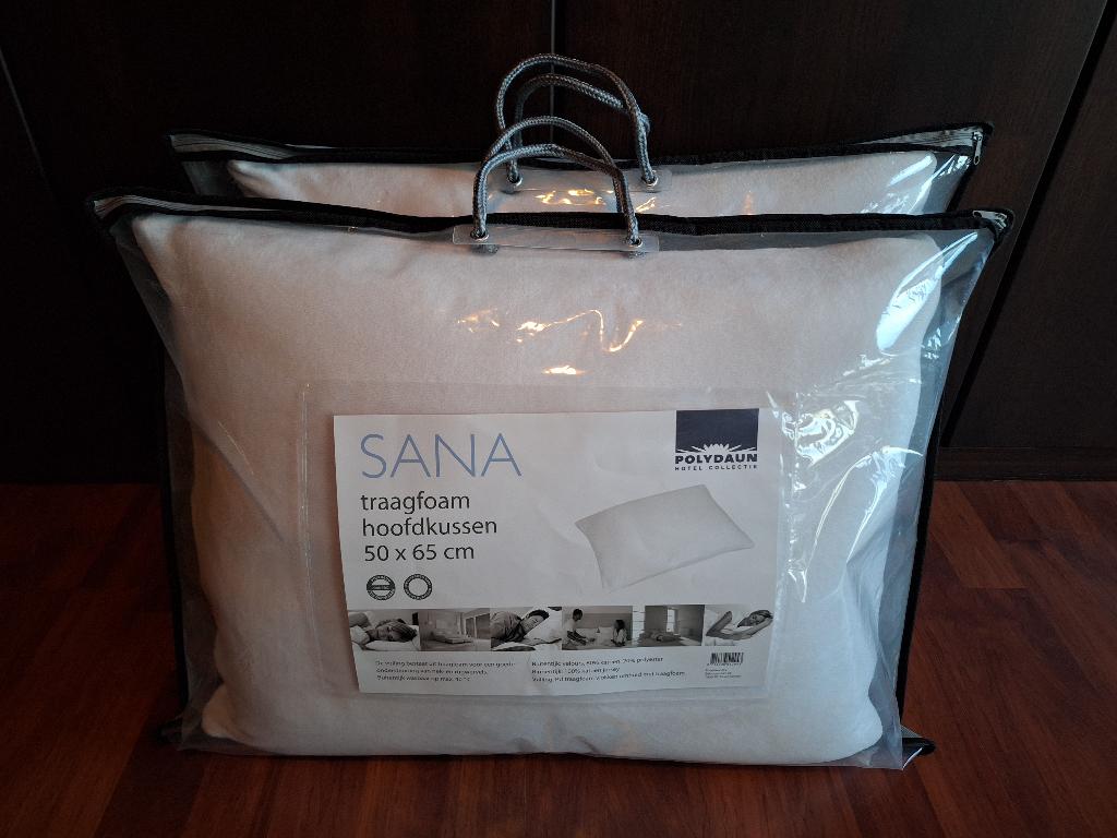 Twee traagfoam hoofdkussens "Polydaun Sana", Ophalen, Wit, Tweepersoons, Zo goed als nieuw