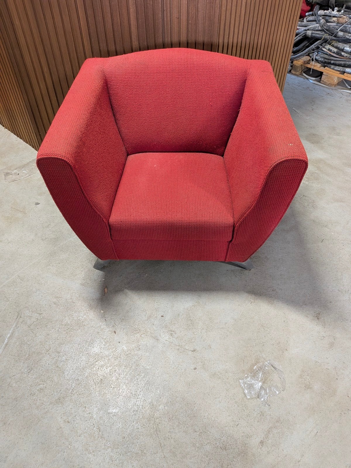 Stijlvolle Gelderland Design Fauteuil - Rood Geweven Stof, Gebruikt, Design, Modern, 75 tot 100 cm, Ophalen of Verzenden