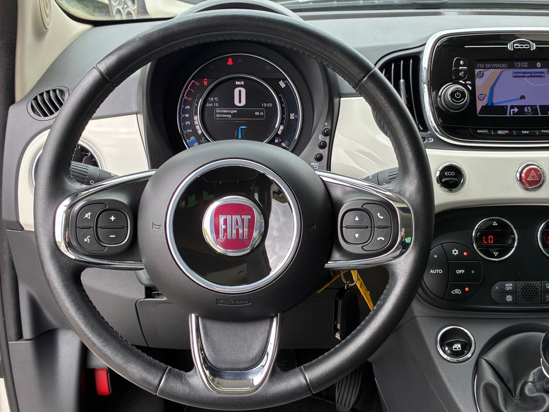 Fiat 500 0.9 TwinAir Turbo Lounge|Panoramadak|Navigatie|Crui, Voorwielaandrijving, Gebruikt, Origineel Nederlands, Bedrijf