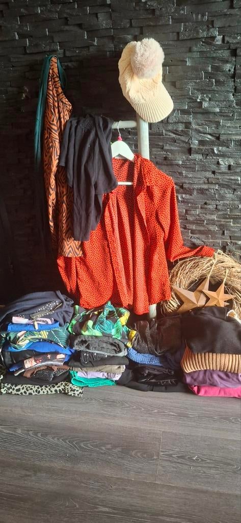 Vuilniszak vol Dames kleding maat S, Kleding | Dames, Ophalen of Verzenden, Zo goed als nieuw, Maat 36 (S)