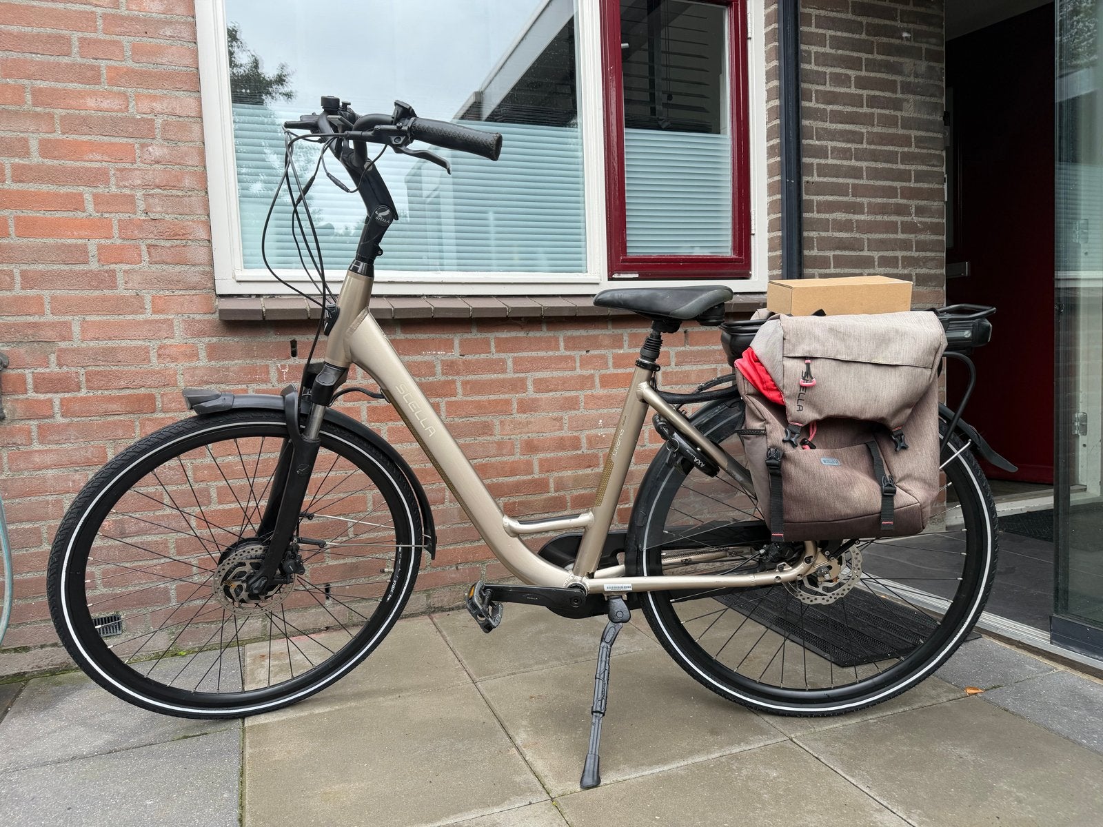 Stella Livorno elektrische fiets met 8 versnellingen, Fietsen en Brommers, Elektrische fietsen, Zo goed als nieuw, 51 tot 55 cm