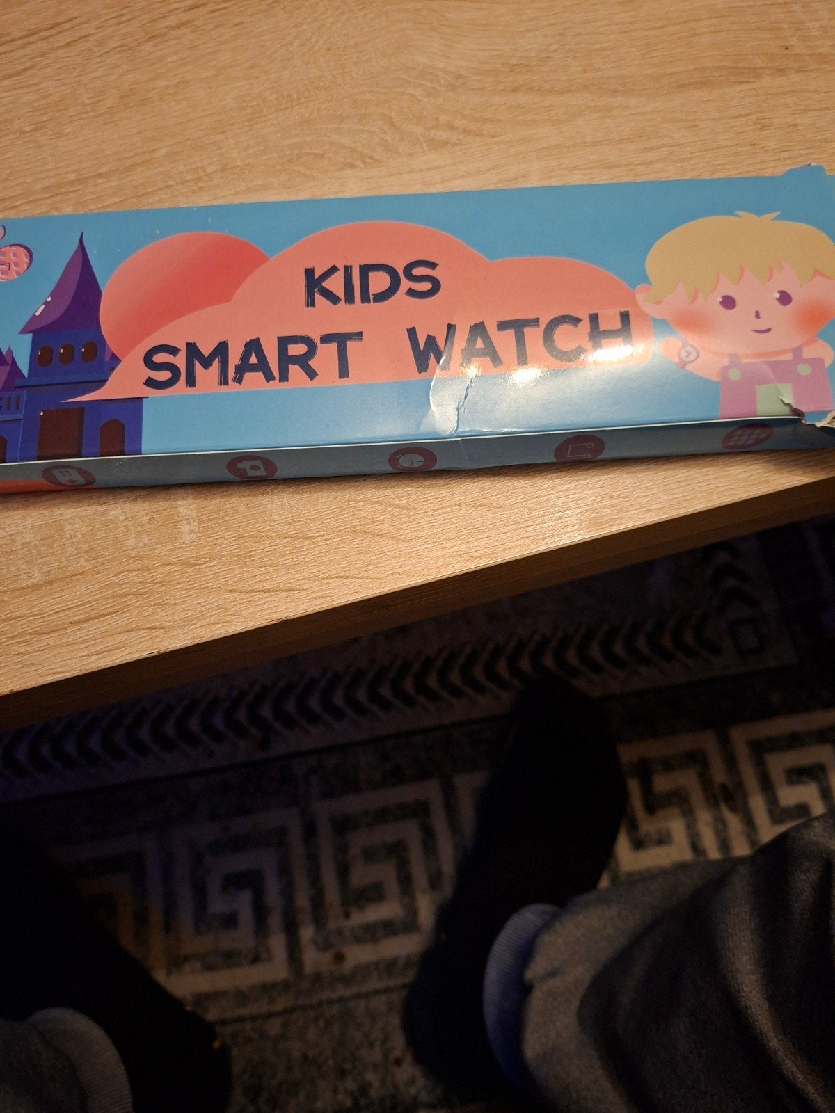 Kids Smartwatch 4G - Nieuw in doos met oplader, Ophalen, Nieuw, Zwart, Jongen of Meisje