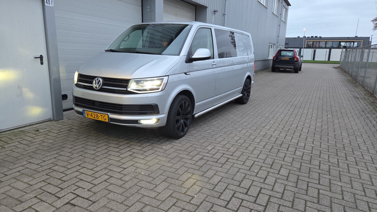 Volkswagen Transporter 2.0TDI DC lang l2 110KW 2019, Voorwielaandrijving, Stof, 4 cilinders, Volkswagen