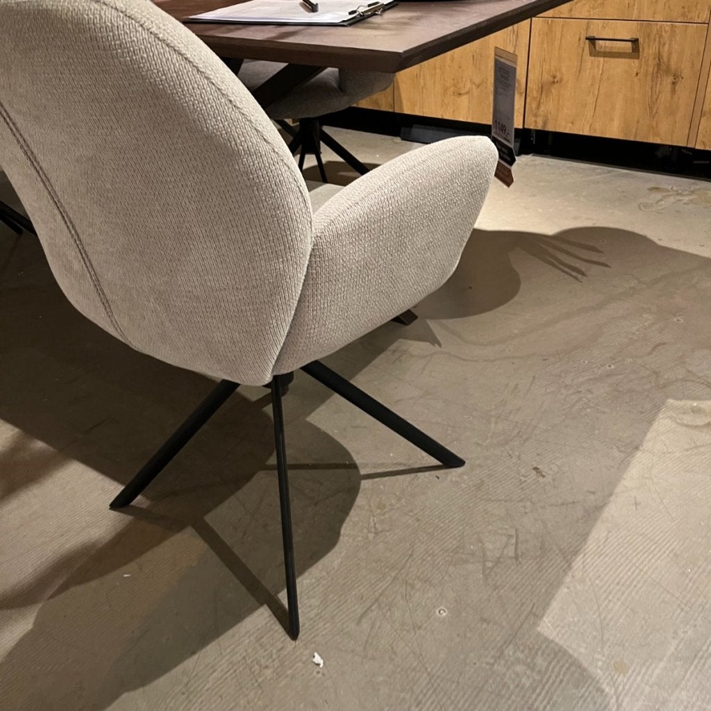 Loranzo Armstoel Stof Mito Beige - Pronto Wonen, Huis en Inrichting, Stoelen, Niet ingevuld, Niet ingevuld, Niet ingevuld