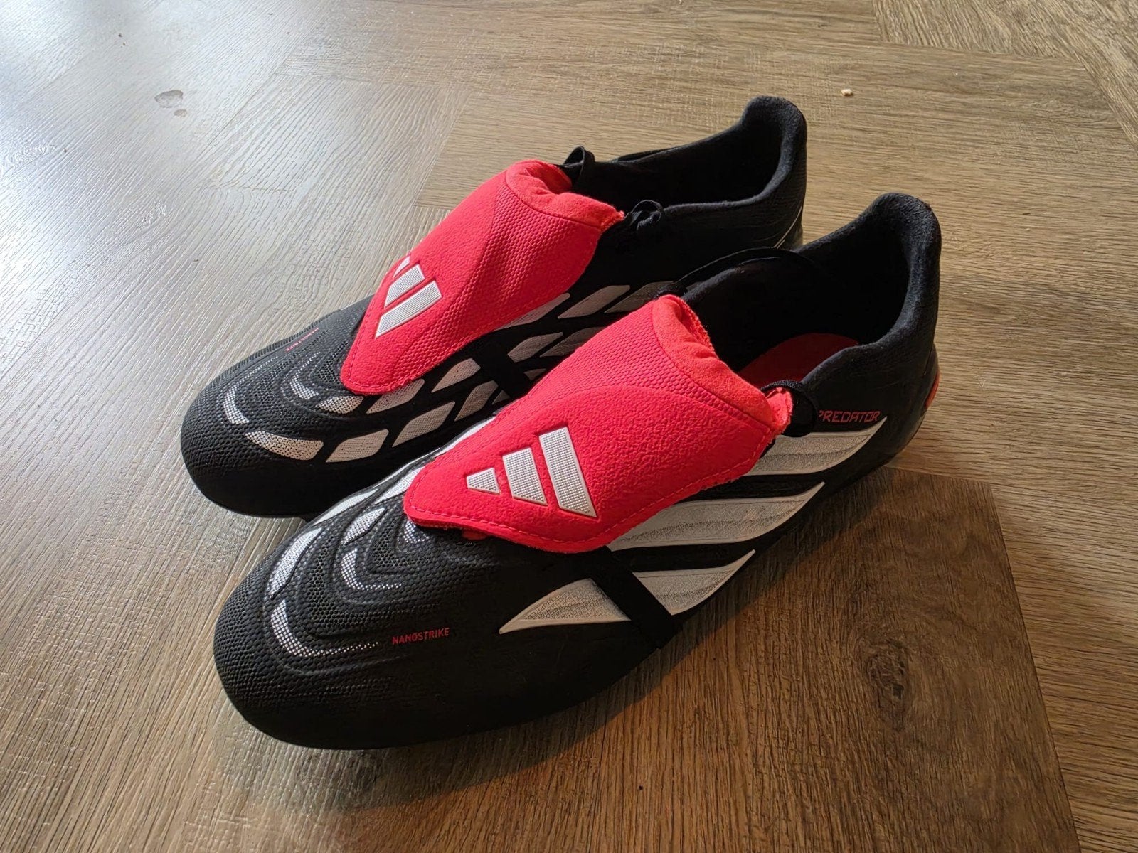 Adidas Predator League Fold-Over Tongue voetbalschoenen, Ophalen of Verzenden, Zo goed als nieuw, Schoenen