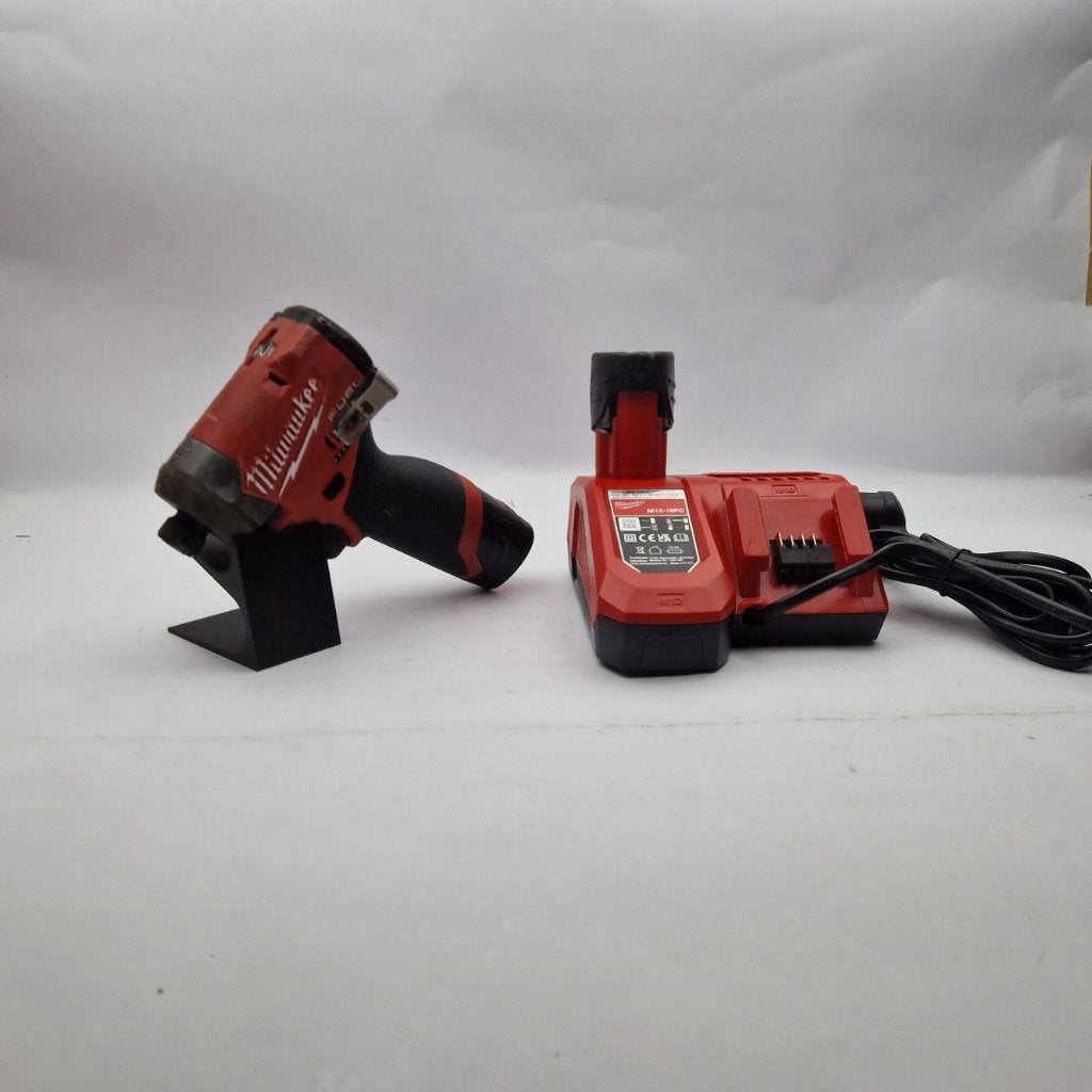 Milwaukee M12 FID2 + 2x Acu + Lader | Nu voor € 169,99!, Computers en Software, Monitoren, 60 Hz of minder, Overige typen, Onbekend