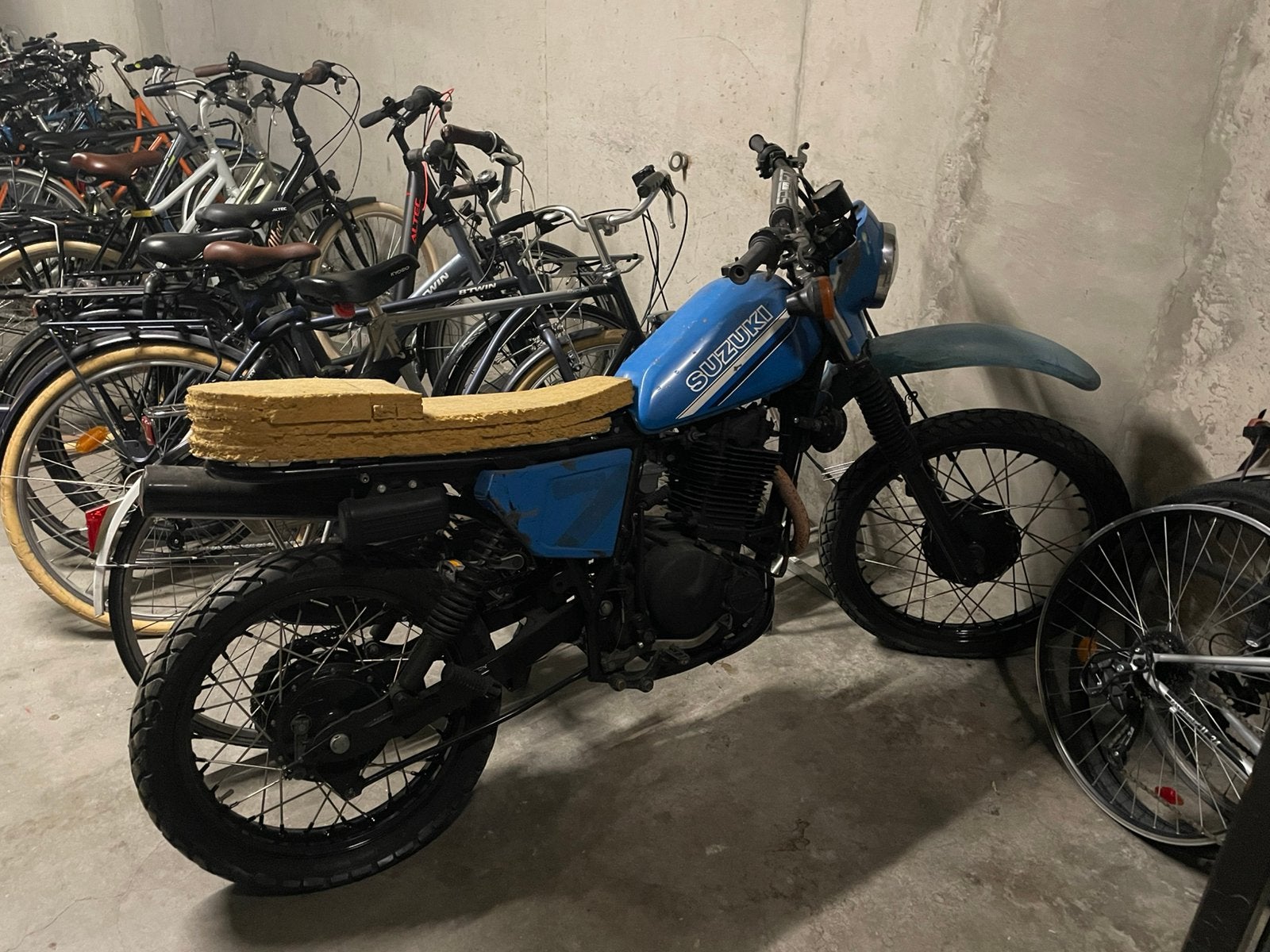 Suzuki motorfiets, met onderdelen, Fietsen en Brommers, Minibikes, Midibikes en Pitbikes, Ophalen, 250 cc, Gebruikt, Overige typen
