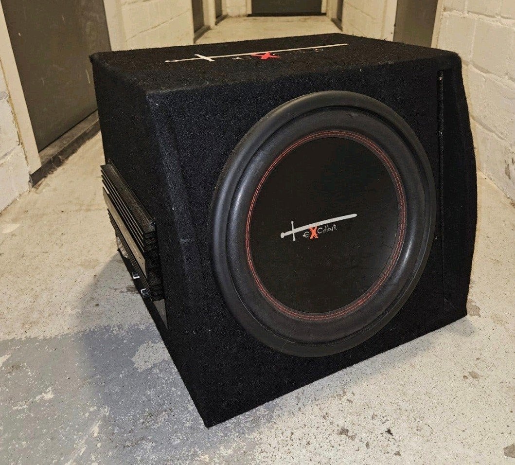 1000 WATT Excalibur Subwoofer met Ingebouwde Versterker, Ophalen of Verzenden
