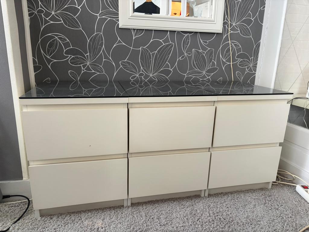 Malm ladekastjes wit met glasplaat, Ophalen, 50 tot 100 cm, Zo goed als nieuw, Minder dan 100 cm