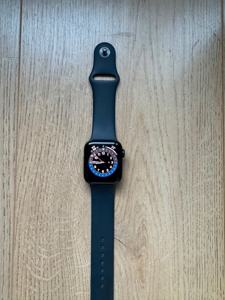 Apple Watch SE (2022) 40mm Midnight Aluminum – Met Oplader, Apple Watch ⌚️, Blauw, IOS, Ophalen of Verzenden