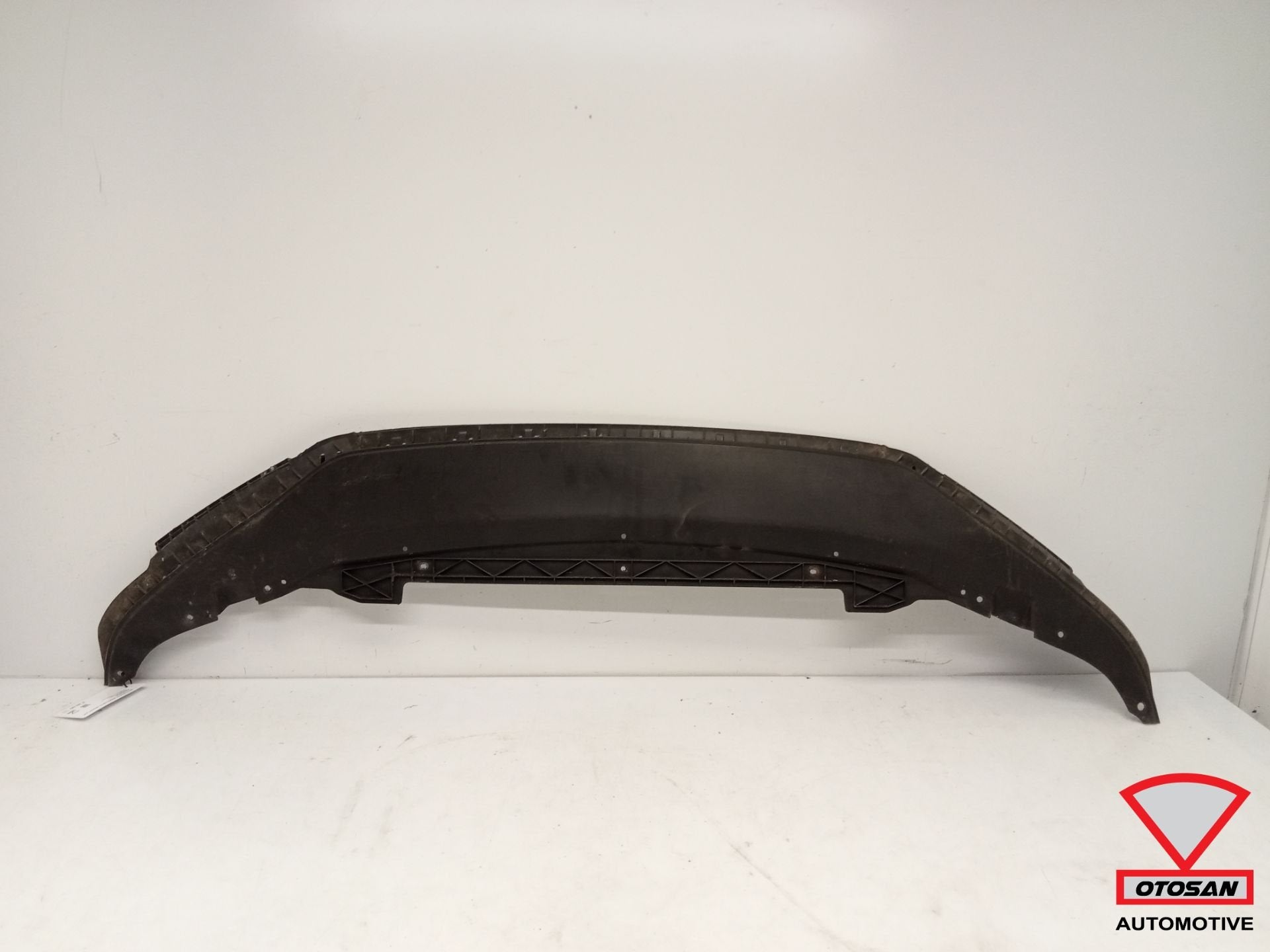 VW Touran 5T Voorbumper Onderplaat Onderlip 5TA805915D, Gebruikt, Volkswagen, Volkswagen AG, Berliner Ring 2
38440  Wolfsburg, DE