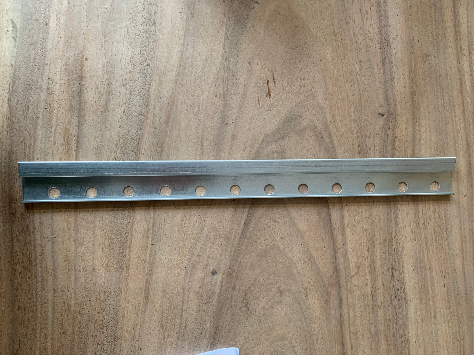 Ikea Metod ophangrail 62 cm, Ophalen, Nieuw