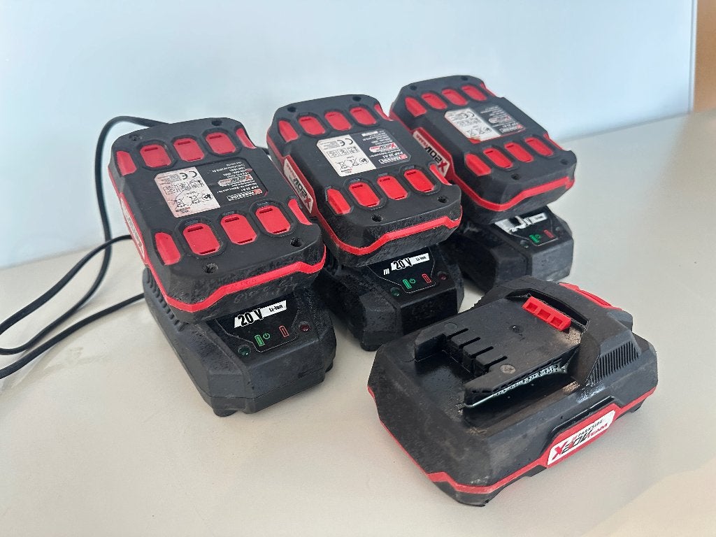 Set van 3 Parkside opladers 20V en 4 accu's, Ophalen, Zo goed als nieuw, Boor- en Schroefmachine
