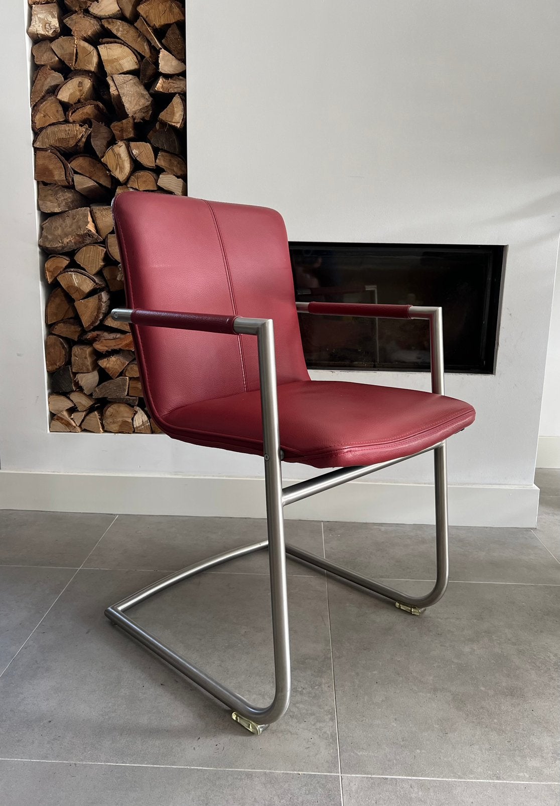 4/6/8 rood lederen Henders en Hazel design eetkamerstoelen, Niet opgegeven, Ophalen of Verzenden, Zo goed als nieuw, Vijf, Zes of meer stoelen