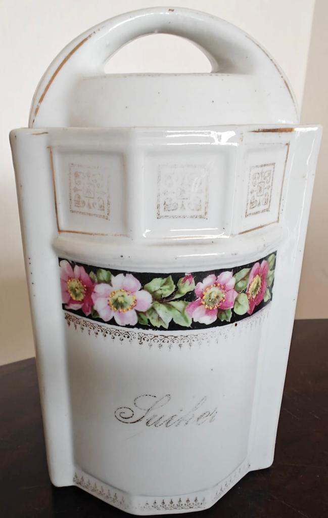 VINTAGE PORSELEINEN VOORRAADPOTTEN MET 2 SCHENKKANNETJES, Antiek en Kunst, Ophalen