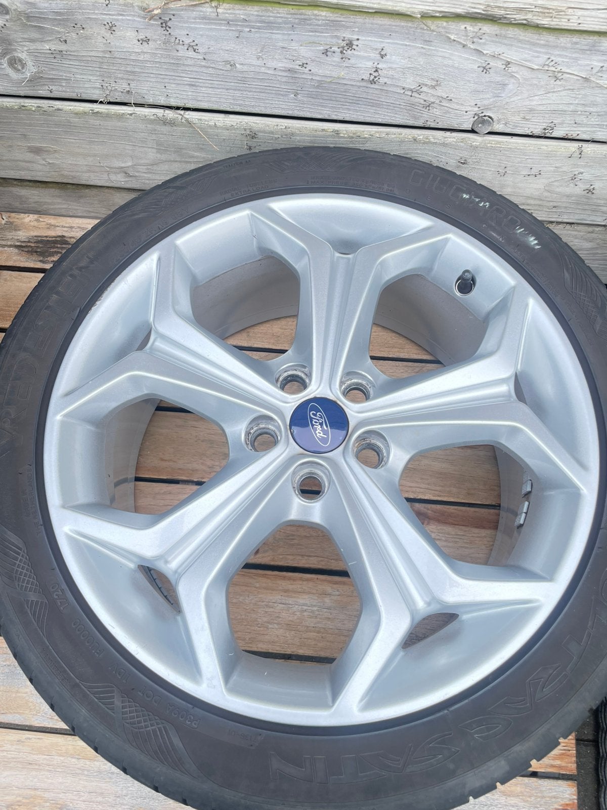 Velgen Ford 18 inch 235/45/18 Goodyear All Season 4nw banden, Ophalen, Zo goed als nieuw