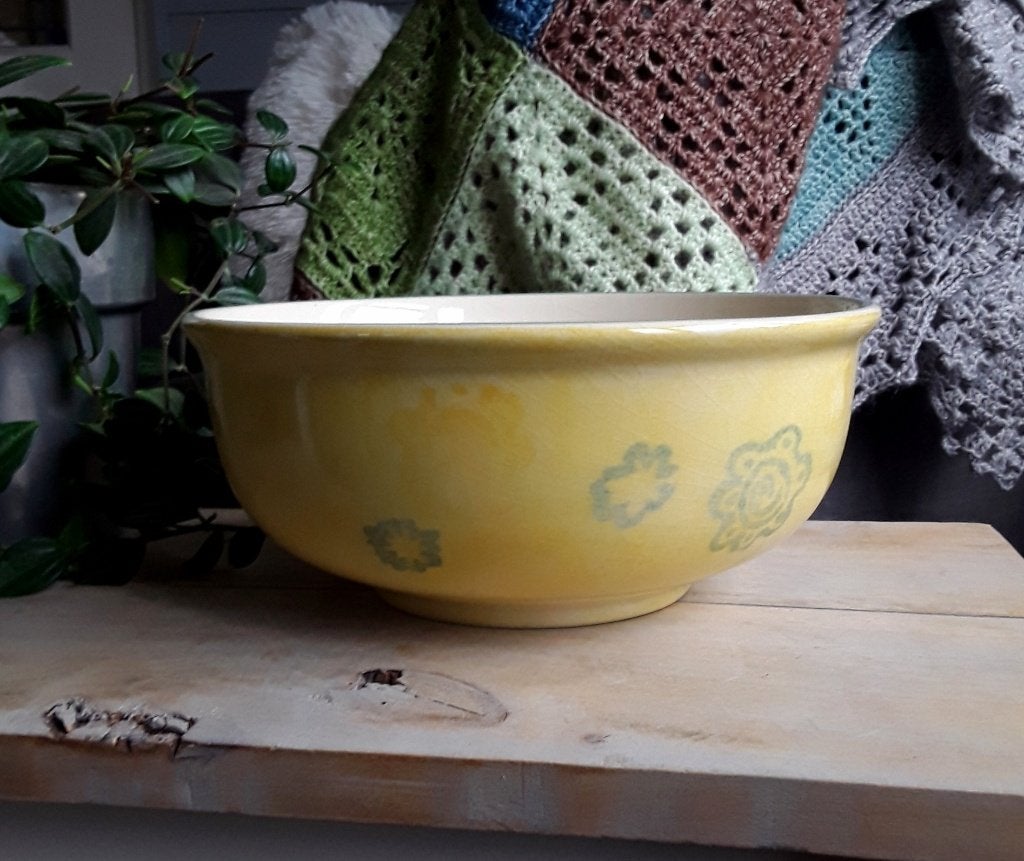 Funny Feeling - vintage grote gele schaal - beetje groen, Gebruikt, Overige merken, Keramiek, Vintage