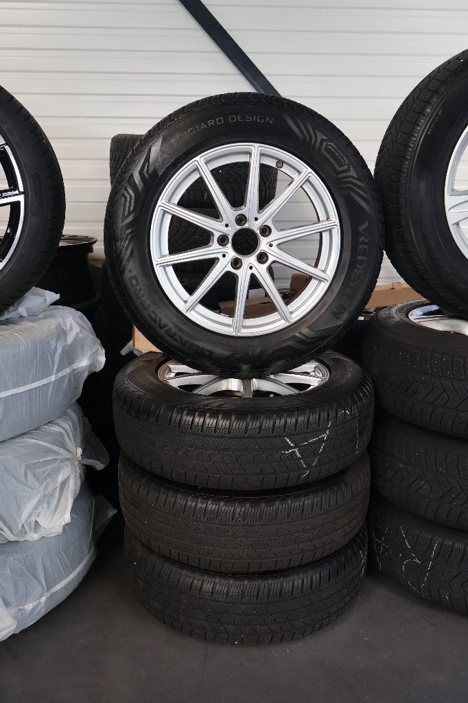 Mercedes GLA All Season set 17", Banden en Velgen, 17 inch, Personenwagen, Gebruikt