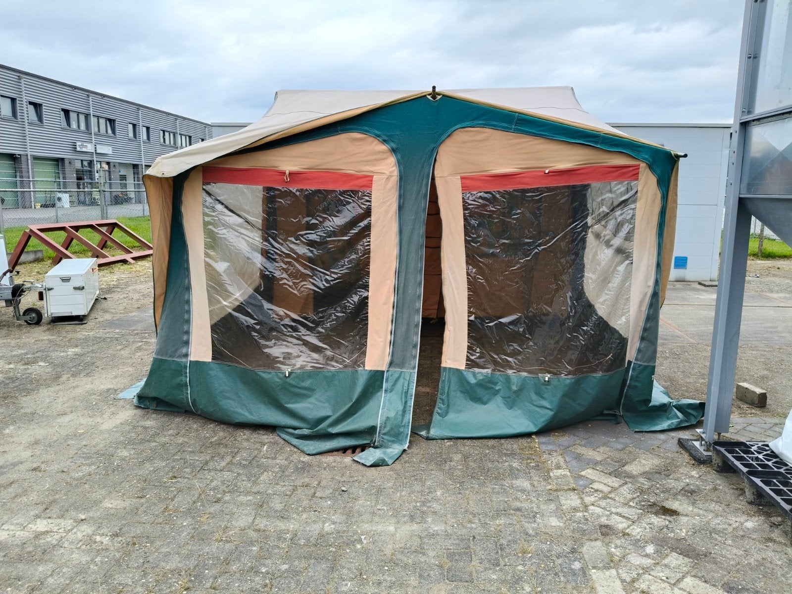 Trigano Odyssee WEEKENDKOOPJE vanaf 150 euro bieden, Ophalen, Zo goed als nieuw, Tot en met 5