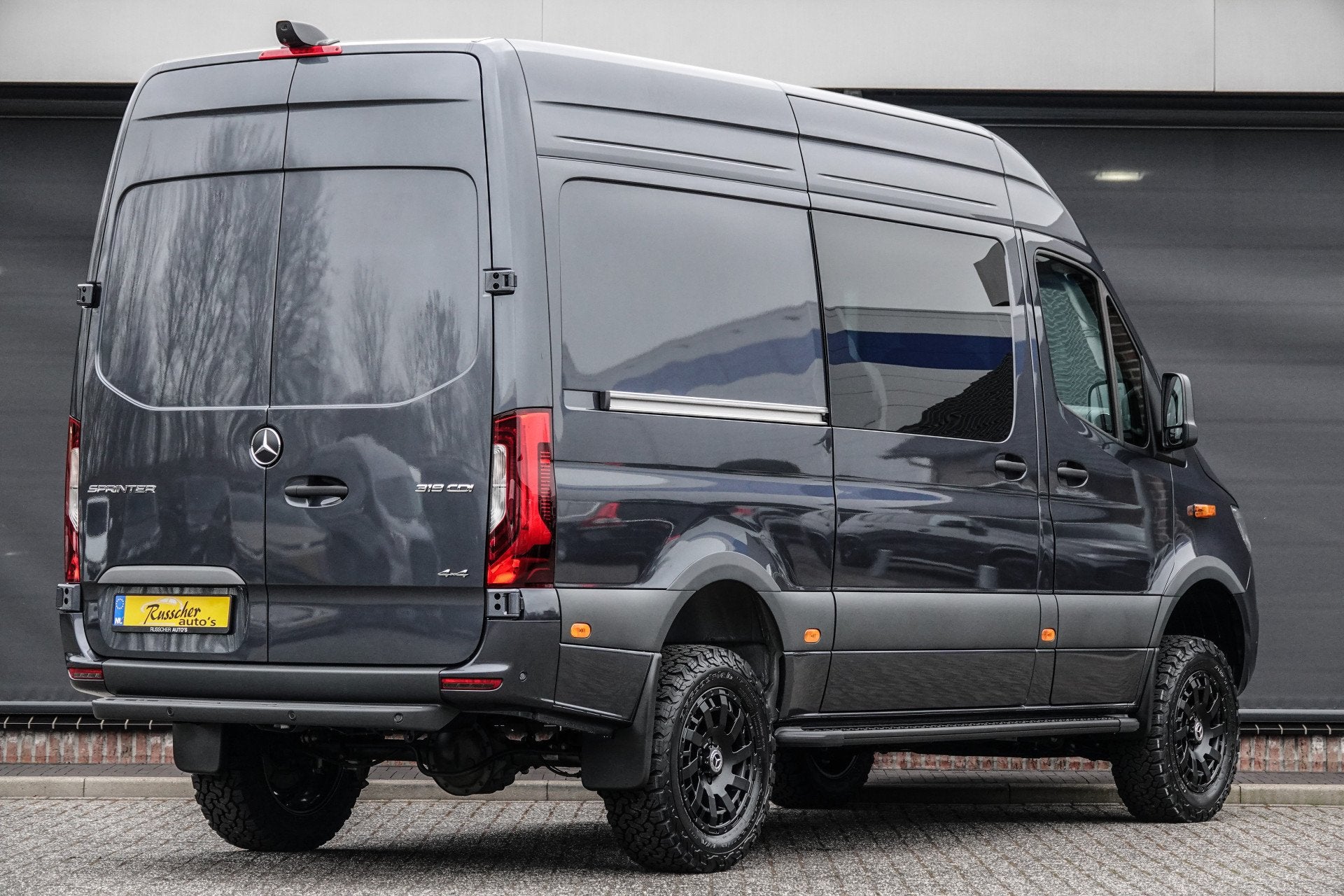 Mercedes-Benz Sprinter 4x4 319Cdi 190Pk 9G-tronic | L2H2 | D, Auto's, Automaat, Stof, Gebruikt, Zwart