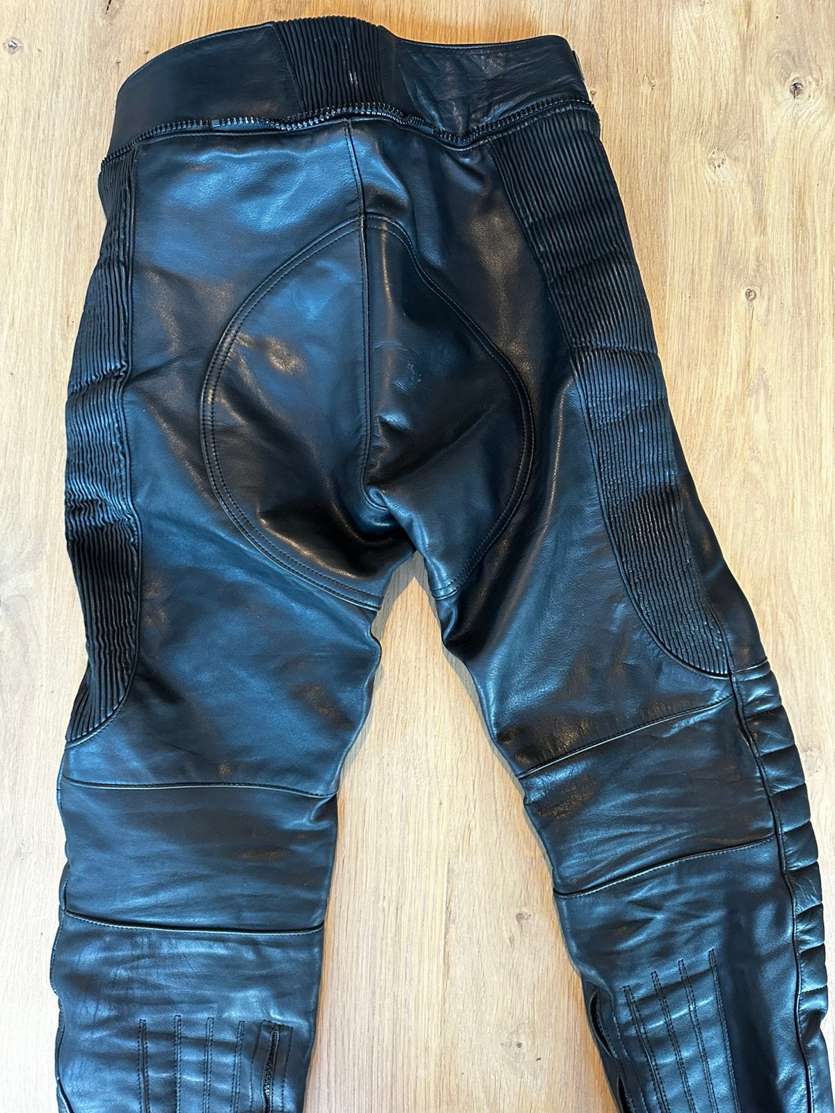 Leren motorbroek en jack, mt 52 MQP, Motoren, Ophalen, Tweedehands, Combipak