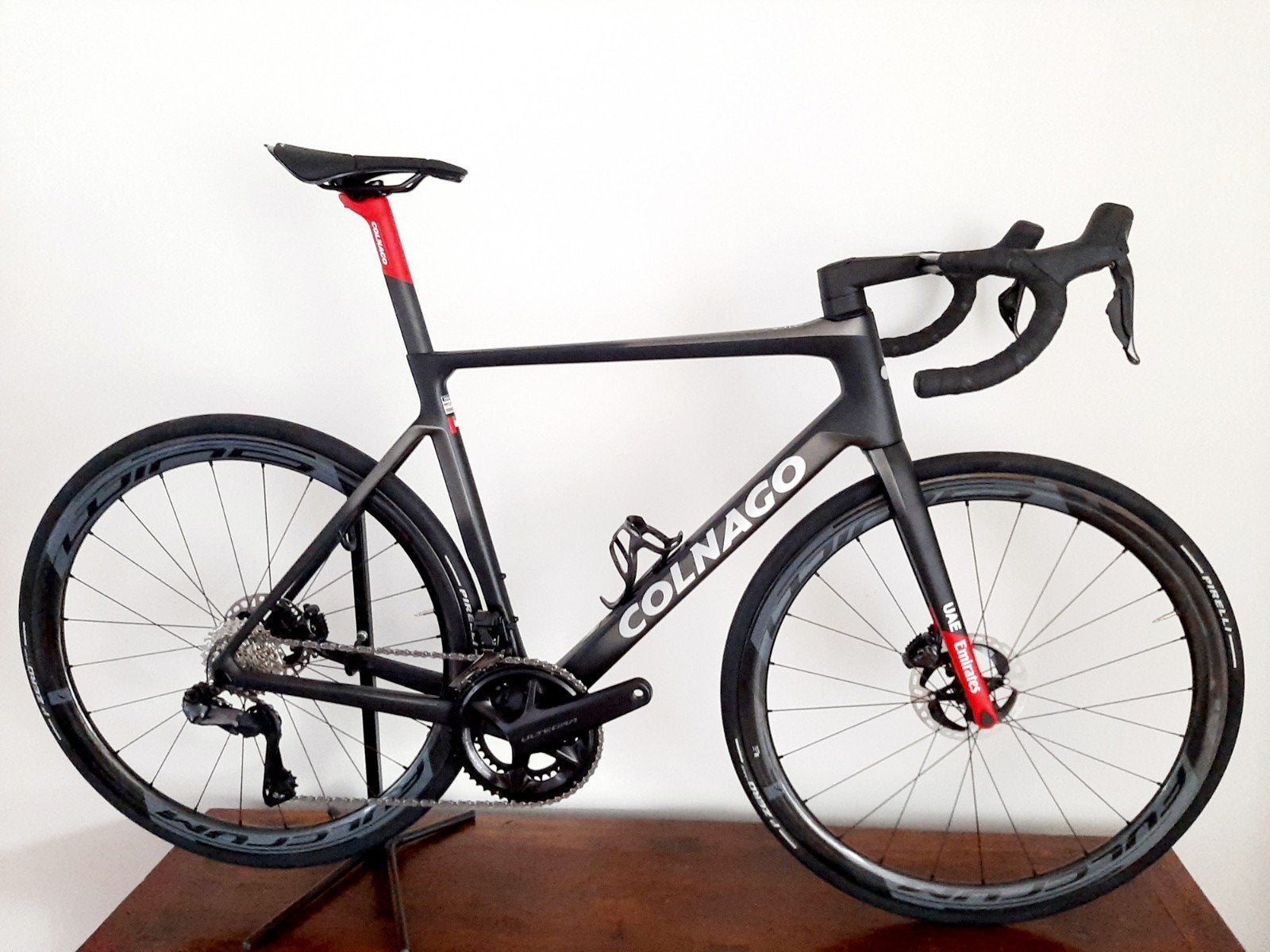 Colnago V4Rs disc di2 Ultegra in UAE Emirates uitv., 28 inch, Carbon, Colnago V4rs UAE, Colnago