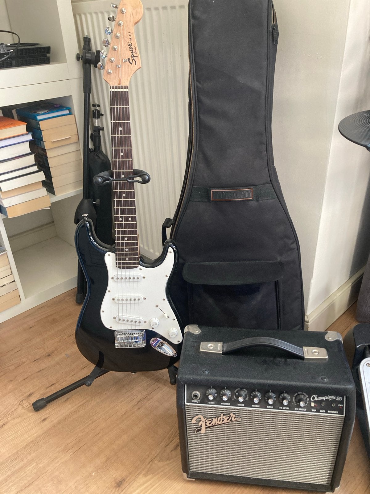 Squier Mini reis/kinder elektrische gitaar en versterker, Ophalen, Fender, Met versterker, Zo goed als nieuw