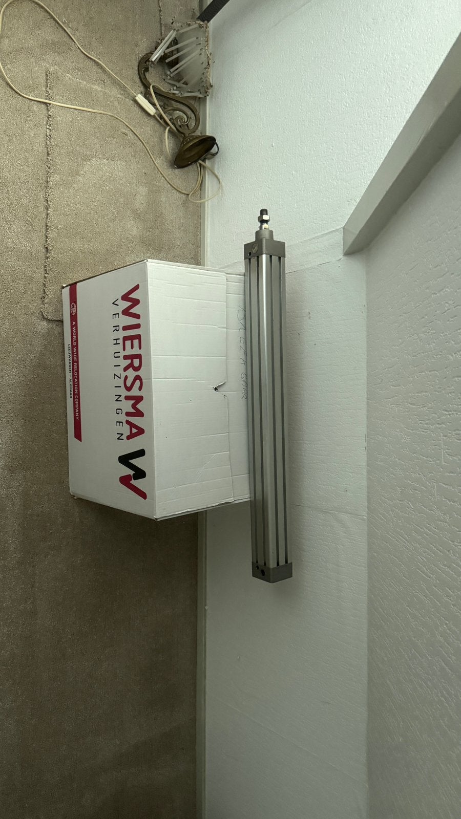 Grote pneumatische cilinder, Ophalen of Verzenden, Zo goed als nieuw
