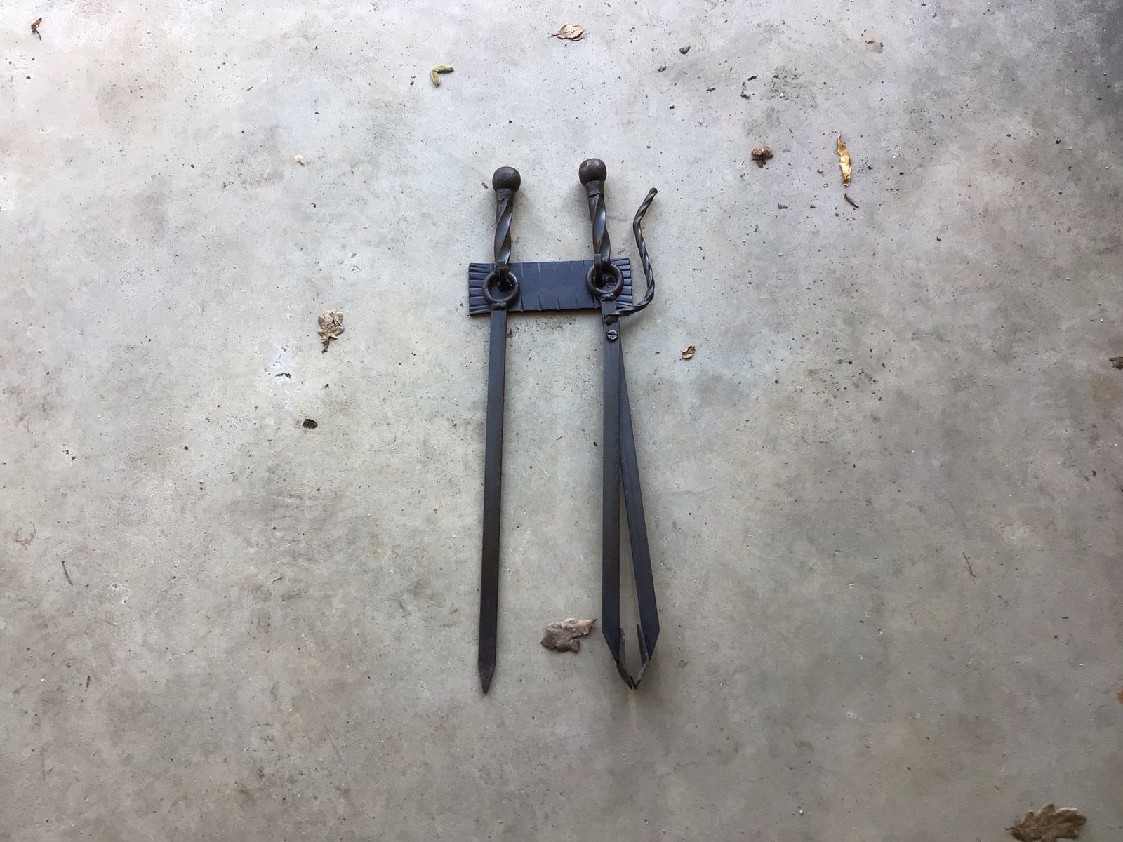 Haak met tang en kneiper voor openhaard of vuurkorf, 50 cm, Ophalen, Gebruikt, Overige soorten