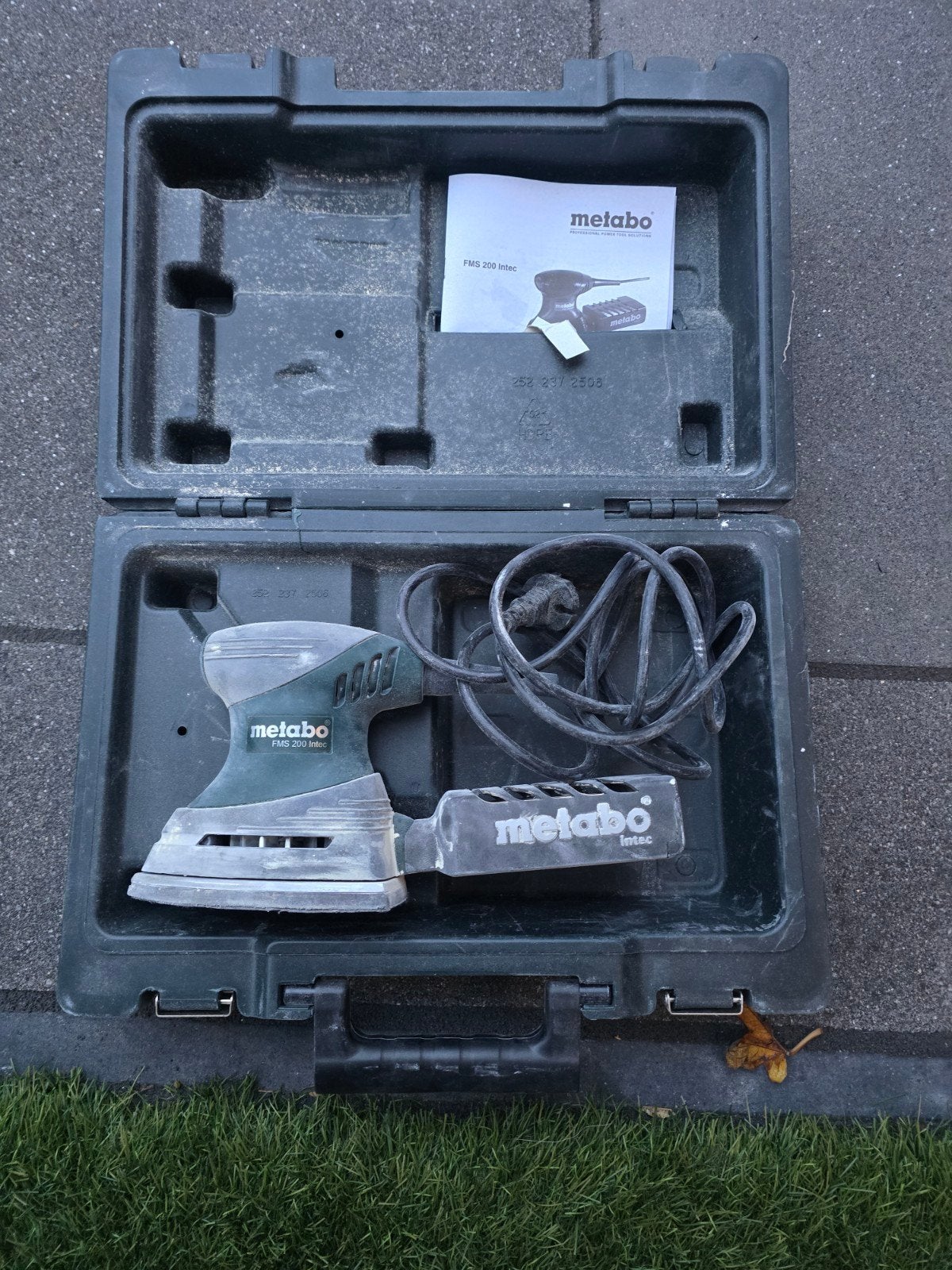 Metabo FMS 200 Intec vlakschuurmachine met koffer, Ophalen of Verzenden, Gebruikt, Minder dan 600 watt, Vlakschuurmachine