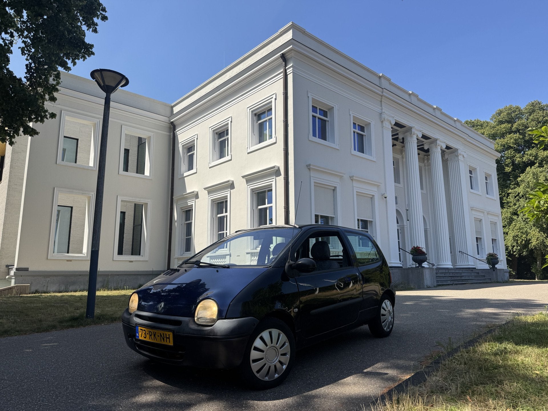 Renault Twingo 1.2-16V AIRCO, RIJKLAAR (bj 2005), Auto's, Voorwielaandrijving, 4 cilinders, 4 stoelen, Zwart