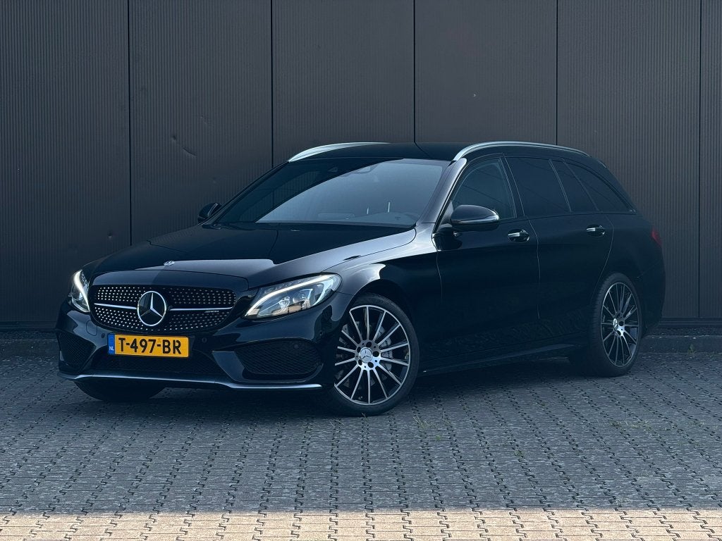Mercedes-Benz C43 AMG *LIEFHEBBERSAUTO**AMG UITLAAT*, Auto's, Automaat, Dealer onderhouden, 1800 kg, Zwart