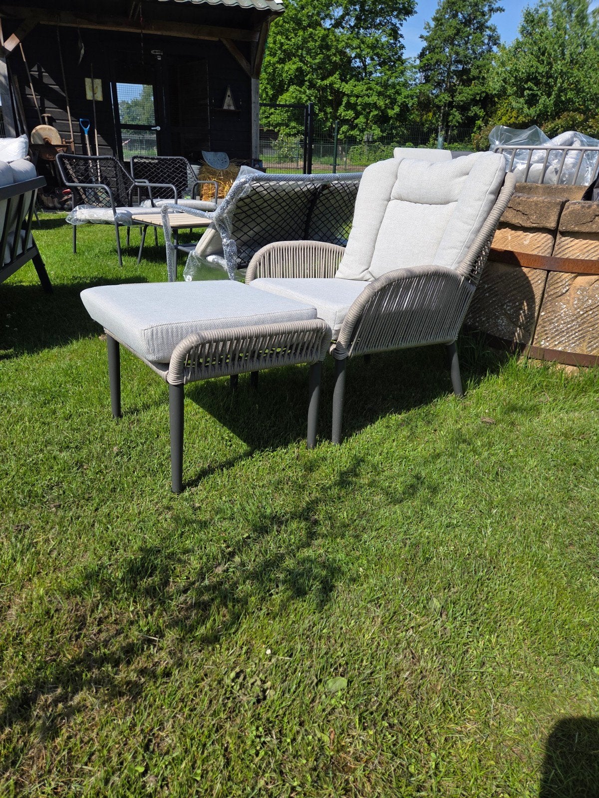 1STUKS GARDEN IMPRESSIONS LOUNGESTOEL MET VOETENBANK, Ophalen, Nieuw