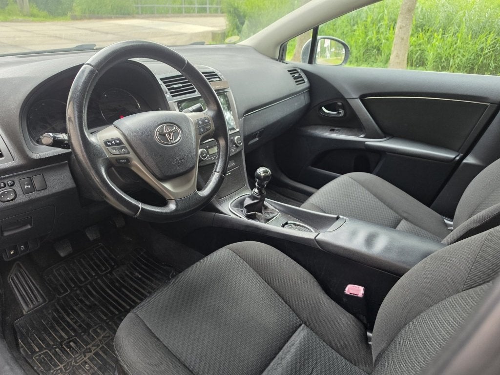 Toyota Avensis wagon 1.8 VVTi Panoramic (bj 2009), 1385 kg, 15 km/l, 4 cilinders, Origineel Nederlands
