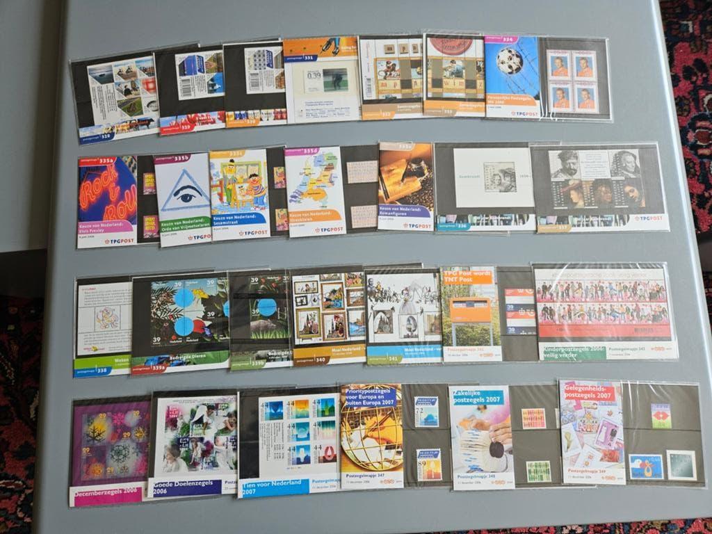 Postzegelmapjes jaar 2006 compleet zie beschrijving, Postzegels en Munten, Postzegels | Nederland, Postfris, Na 1940, Ophalen of Verzenden