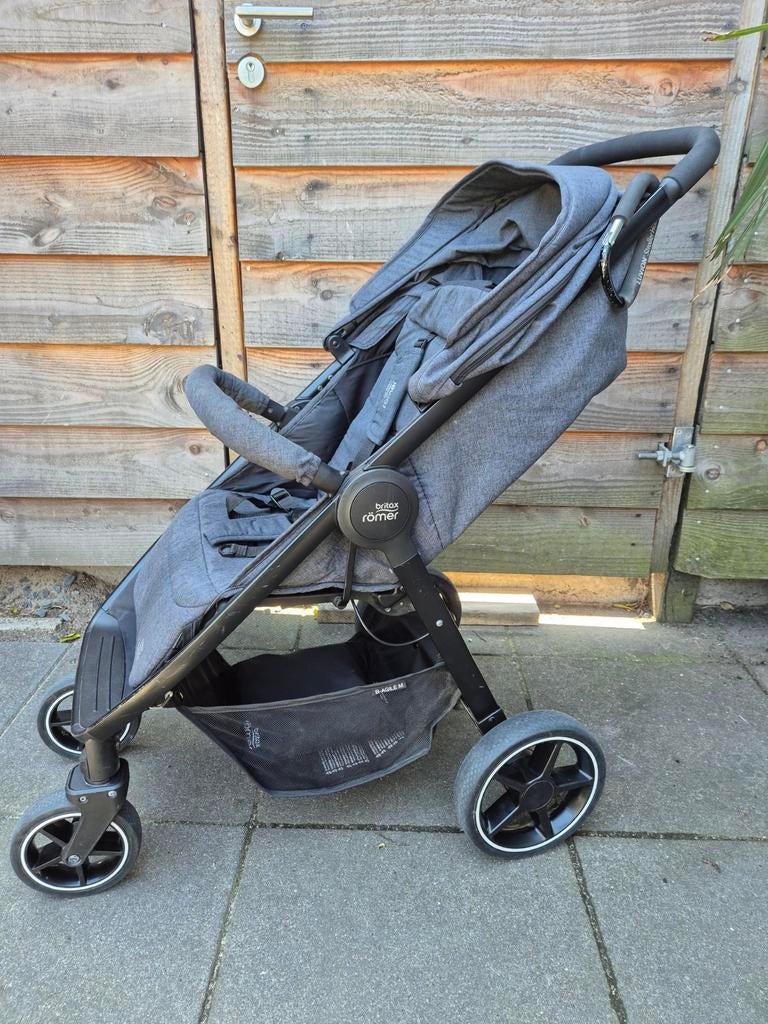 Britax Römer B-Agile kinderwagen - Grijs, Ophalen of Verzenden, Zo goed als nieuw, Verstelbare rugleuning