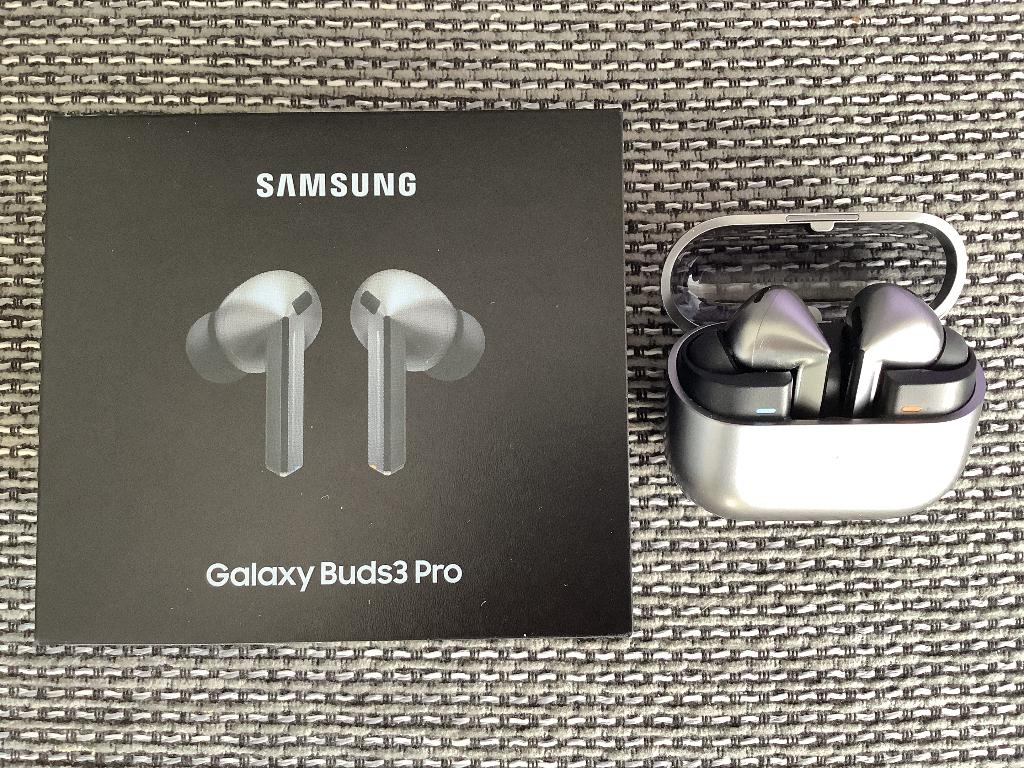 NIEUWE Samsung Galaxy Buds 3 PRO, Telecommunicatie, Mobiele telefoons | Oordopjes, Nieuw, In gehoorgang (in-ear), Samsung, Zilver