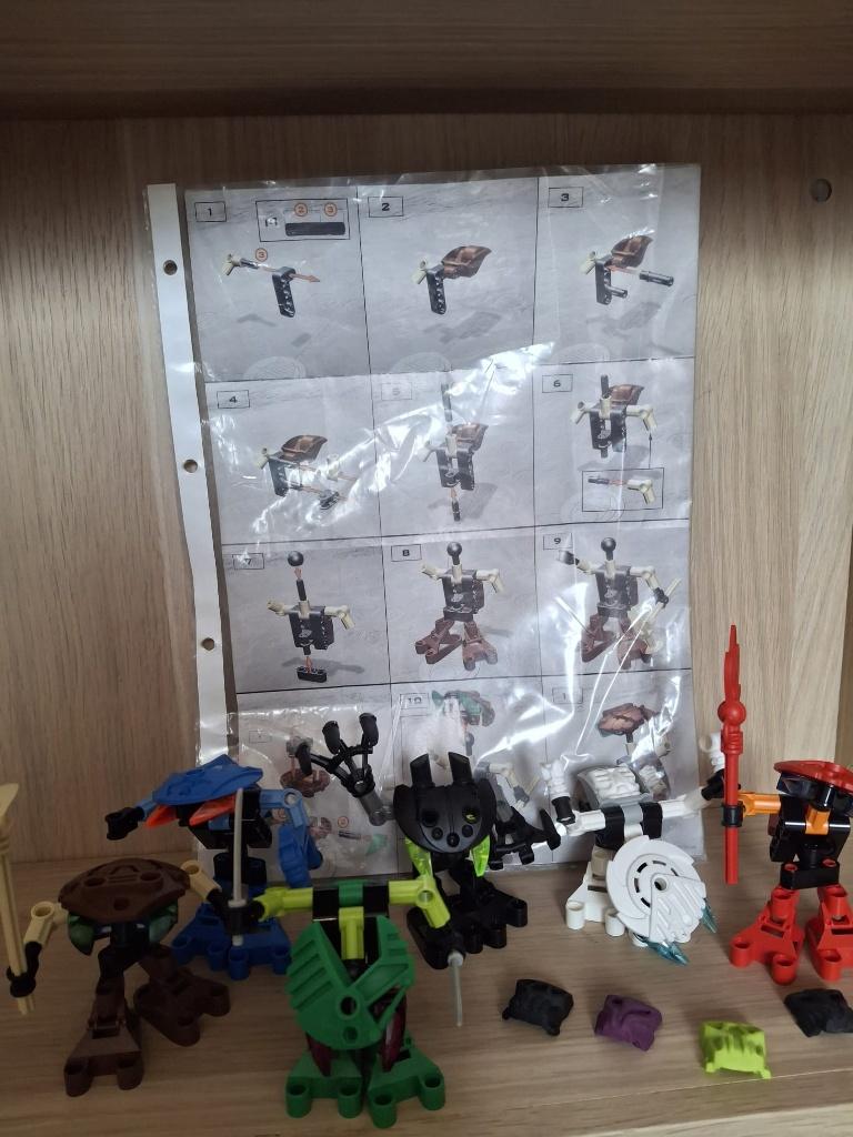 LEGO Bionicle Bohrok Va 2002–Complete set +boekjes +4 masks, Kinderen en Baby's, Speelgoed | Duplo en Lego, Zo goed als nieuw