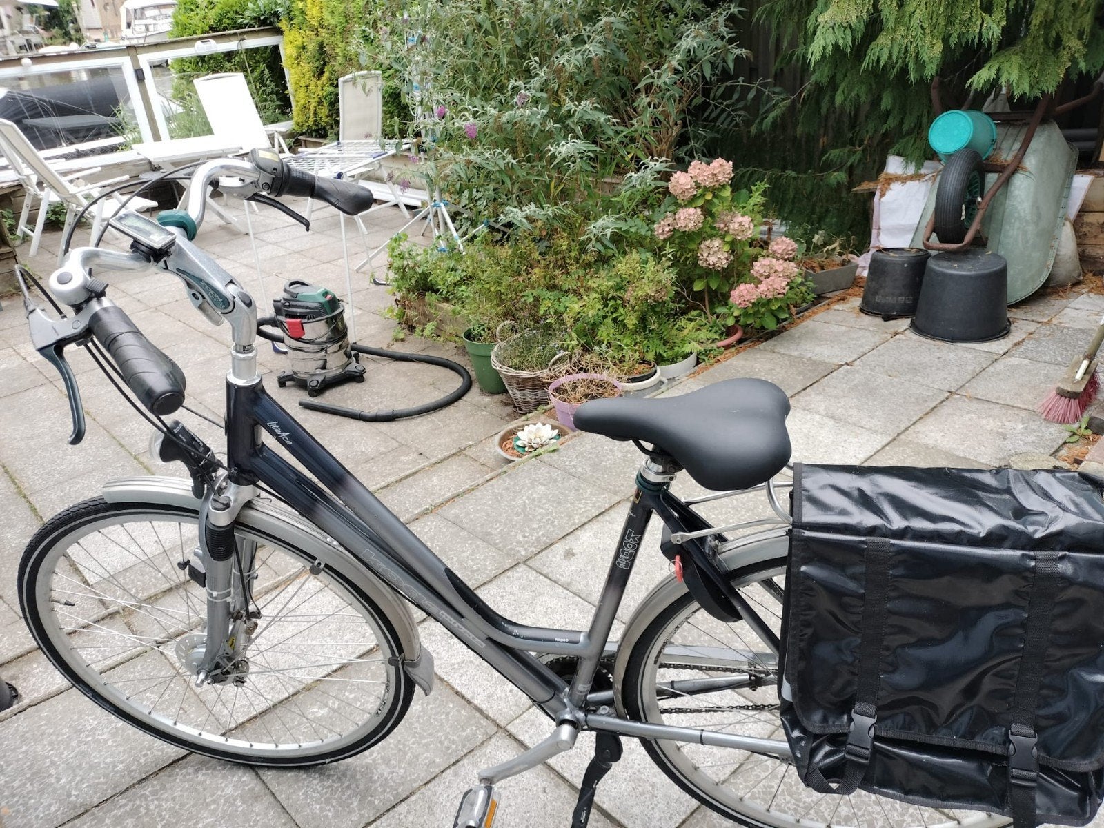 koga damesfiets goed onderhouden zwart zilver, 53 tot 56 cm, Versnellingen, Zo goed als nieuw, Trommelrem