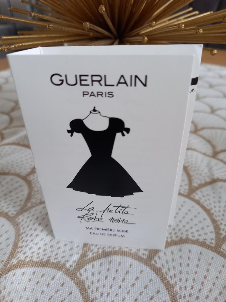Proefje La petite Robe noire Guerlain, Ophalen of Verzenden, Nieuw