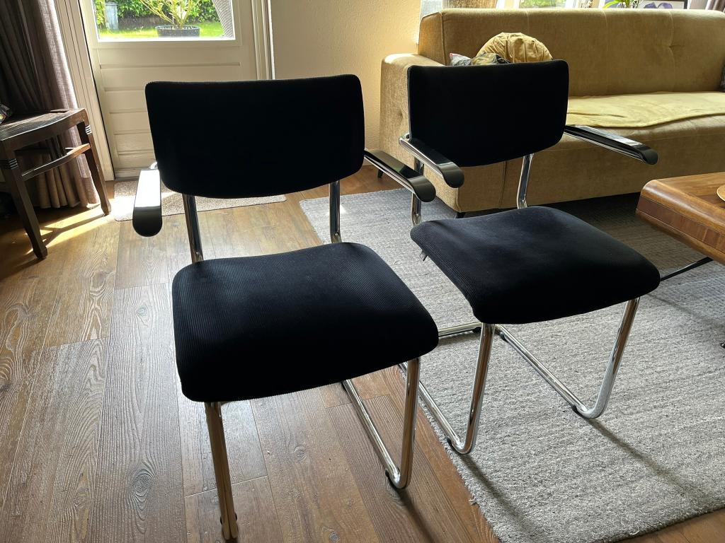 Buisframe stoel Schurgers Design Basic 002, Ophalen, Twee, Zwart, Zo goed als nieuw
