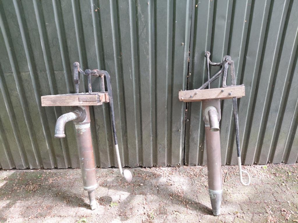 Pompen voor de regenton., Tuin en Terras, 150 liter of meer, Ophalen, Gebruikt, Hout