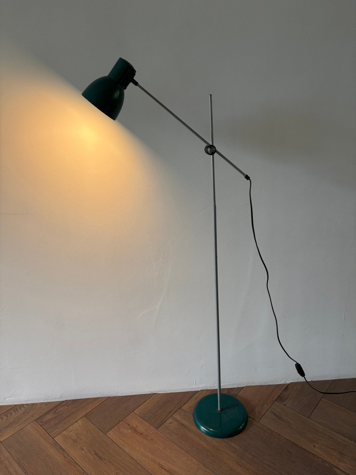 Vintage groene vloerlamp Massive Veneta Lumi, Gebruikt, Mid-Century modern, Ophalen of Verzenden, Metaal