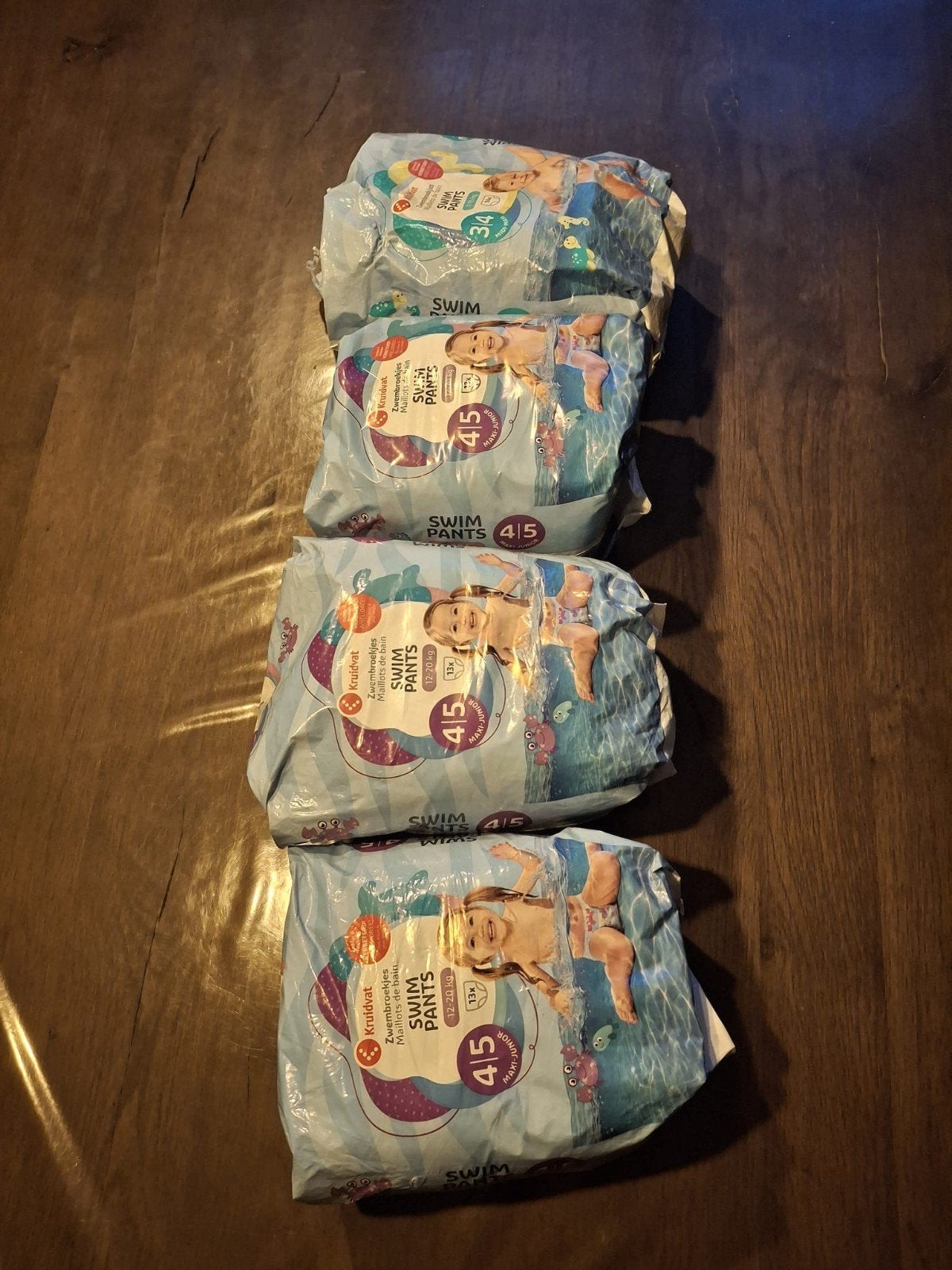 Kruidvat Zwembroekjes Swim Pants Maat 3/4 en 4/5, Kinderen en Baby's, Babykleding | Baby-zwemkleding, Jongetje of Meisje, Nieuw