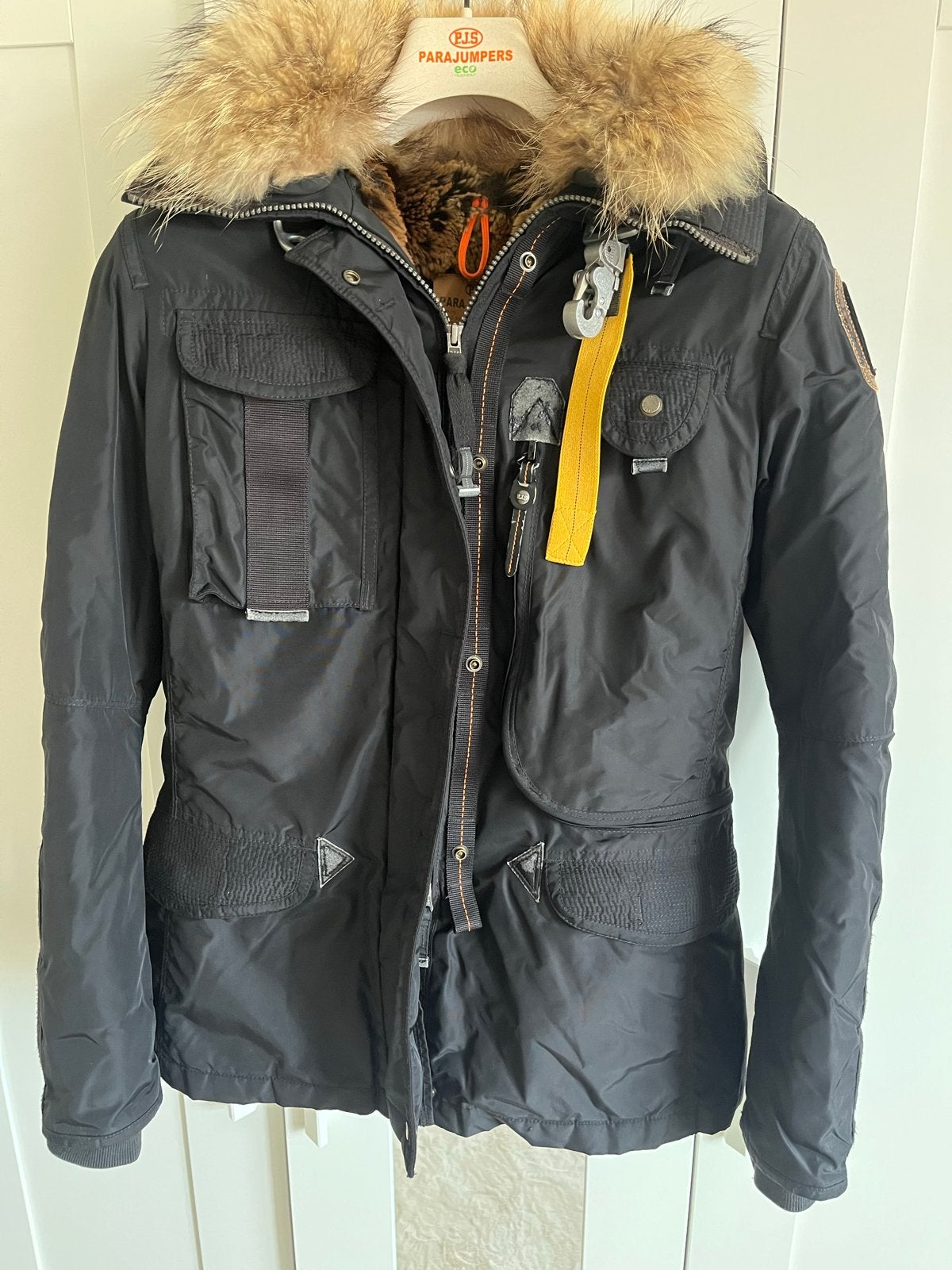 Prachtige Parajumper winterjas met bonte binnenvoering, Ophalen of Verzenden, Zo goed als nieuw, Maat 36 (S), Zwart