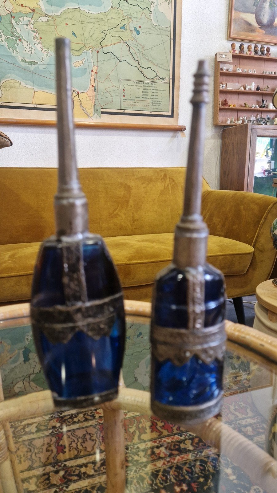 2 Kobaltblauwe Marokkaanse barbier- parfumflesjes, Ophalen of Verzenden